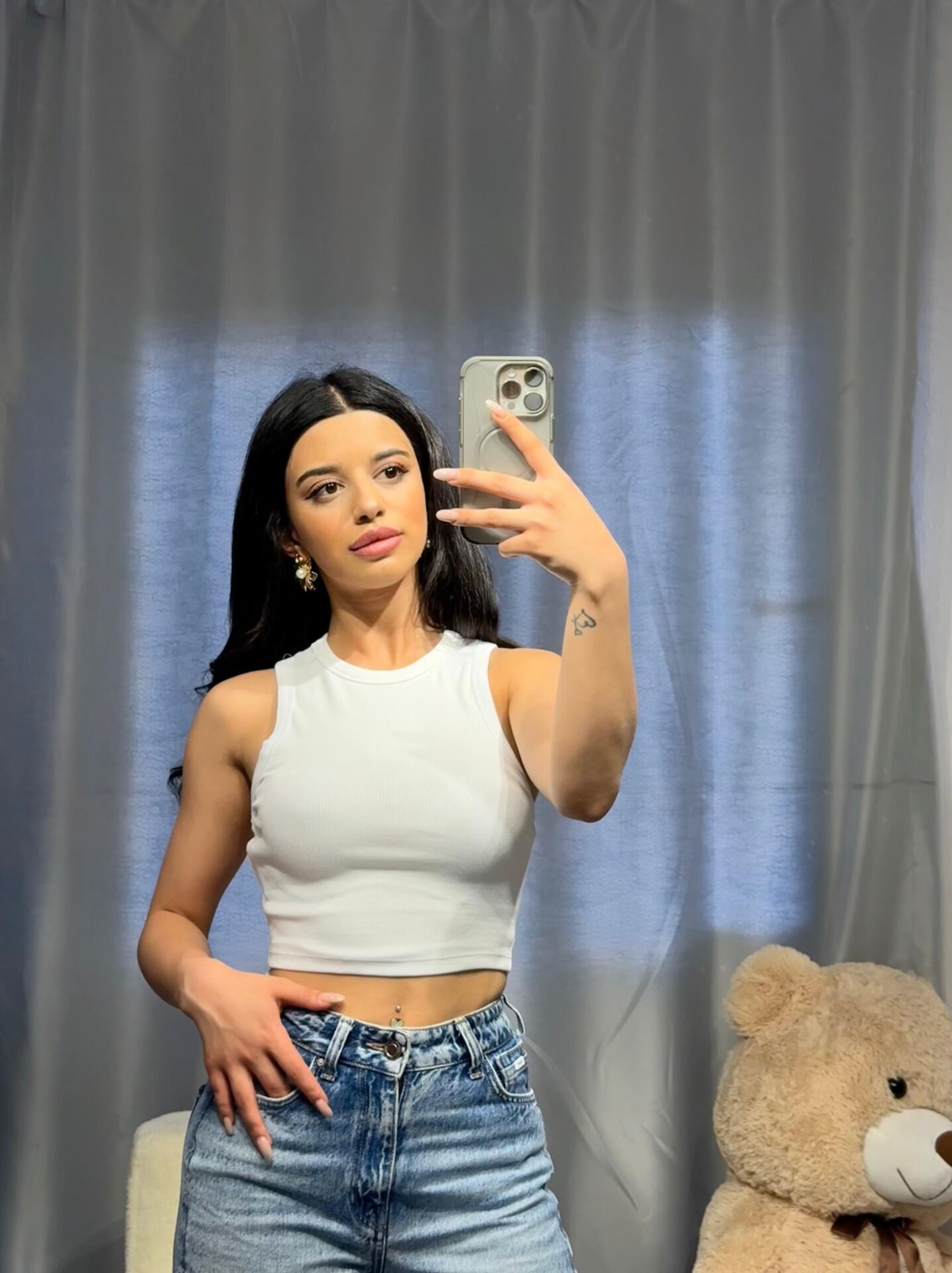 Kalın Askılı Beyaz Crop Top